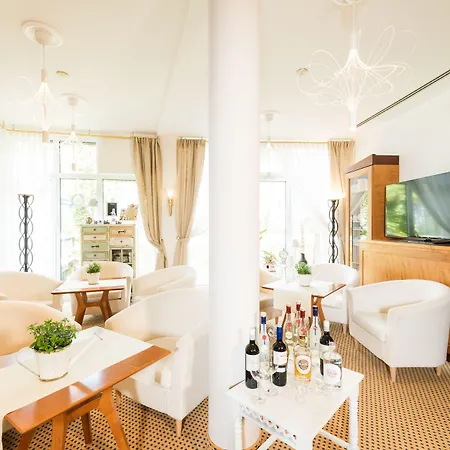 Bel Air Strandhotel ホテル 4*